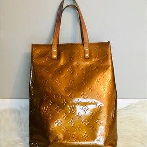 Authentic Louis Vuitton reade Vernis gold